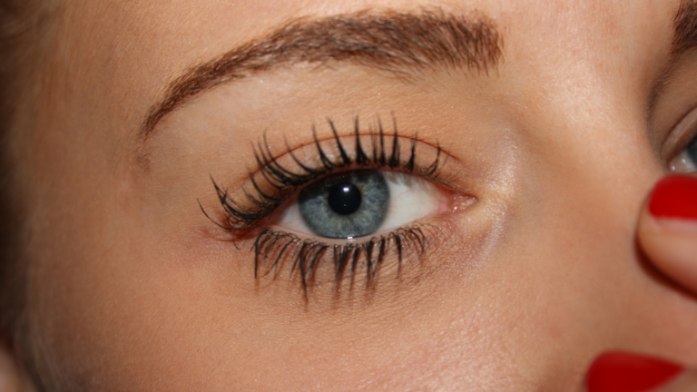 Clearfield’s Top Eyelash Extension Salons: A Comparison